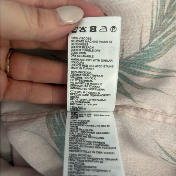 Reiss Women’s Palm Print Button Down Blouse Pink Viscose Slim Fit Size XL - Picture 10 of 10